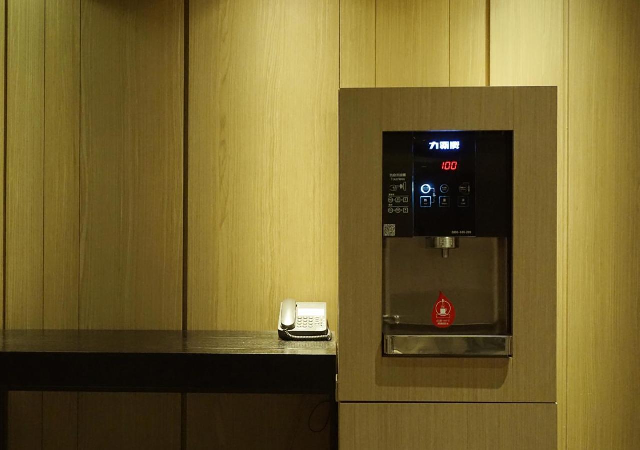 Royal Inn Taipei Linsen - Huashan 1914 Creative Park Εξωτερικό φωτογραφία
